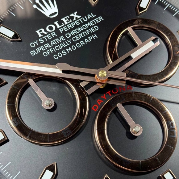 DAYTONA Cosmograph Wall Clock Pink Rose gold bezel insert and black face dial🔥 - Picture 6 of 7